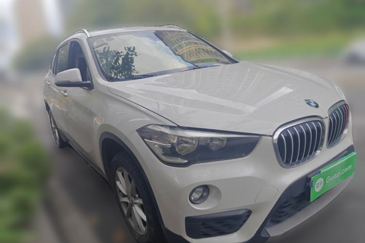 Used BMW X1 2018 sDrive18Li Fashion Model Front Right 45 Deg