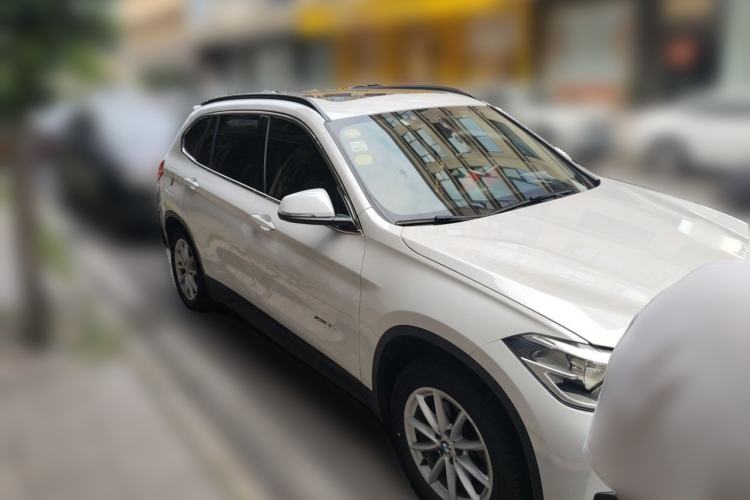 Used BMW X1 2018 sDrive18Li Fashion Model Front Right 45 Deg