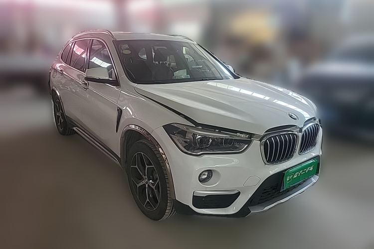 Used BMW X1 2018 xDrive20Li Luxury Edition Front Right 45 Deg