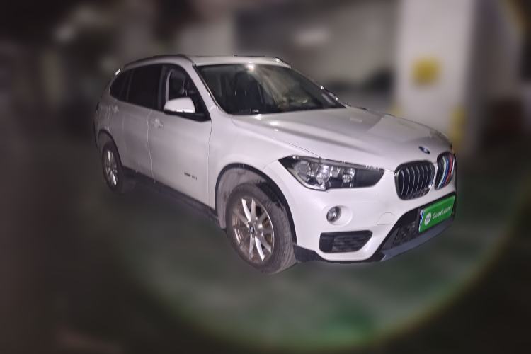 Used BMW X1 2018 sDrive18Li Fashion Model Front Right 45 Deg