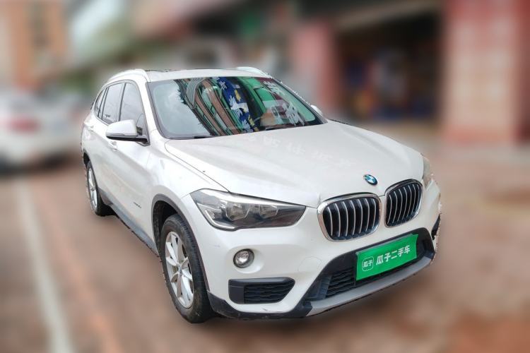 Used BMW X1 2018 sDrive18Li Fashion Model Front Right 45 Deg