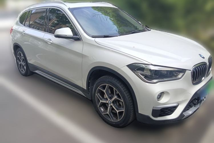 Used BMW X1 2018 xDrive20Li Luxury Edition Front Right 45 Deg