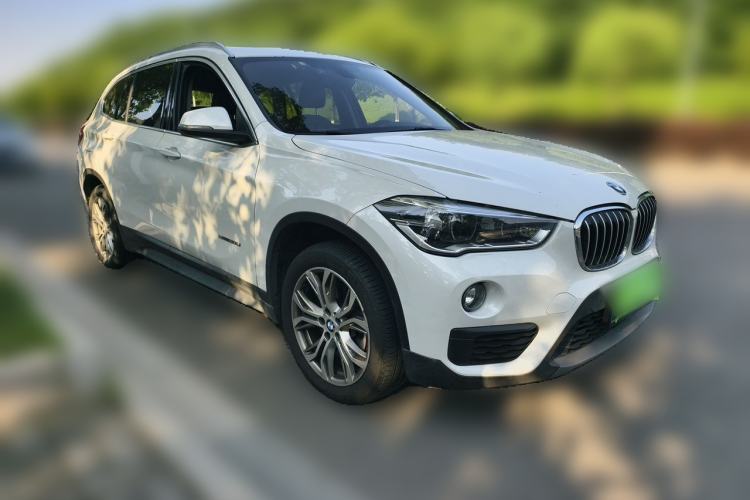 Used BMW X1 2018 sDrive20Li Leading Model Front Right 45 Deg