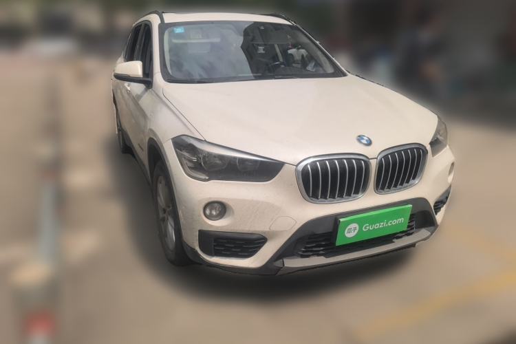 Used BMW X1 2018 sDrive18Li Fashion Model Front Right 45 Deg