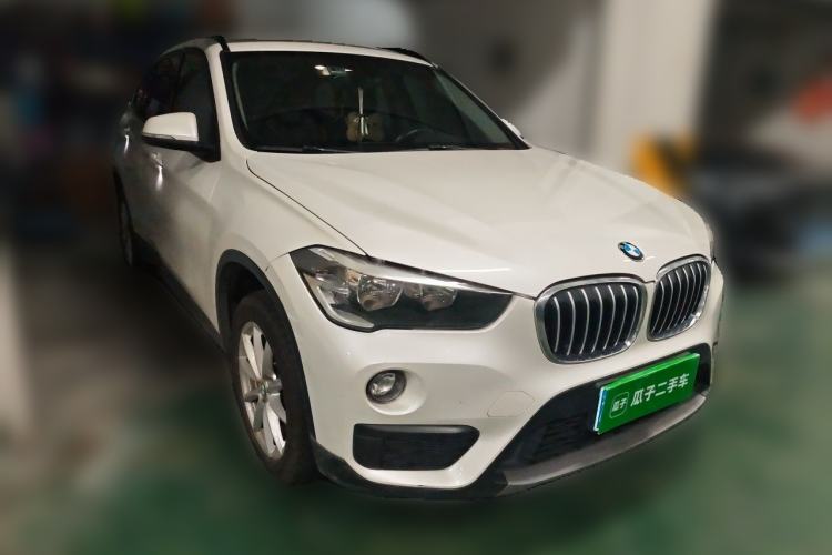 Used BMW X1 2018 sDrive18Li Fashion Model Front Right 45 Deg