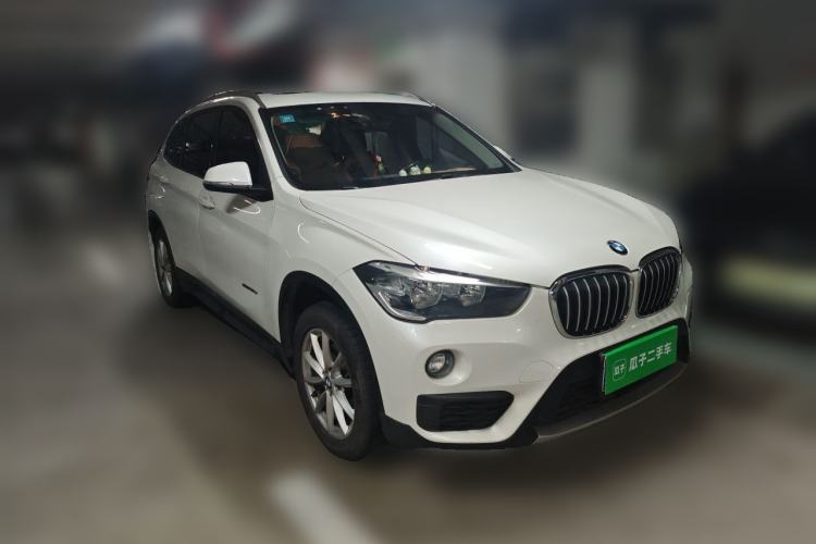 Used BMW X1 2018 sDrive18Li Fashion Model Front Right 45 Deg