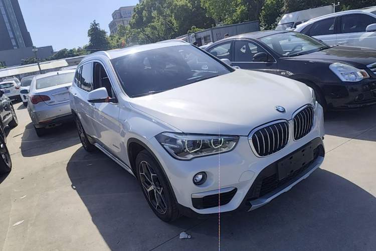 Used BMW X1 2018 xDrive20Li Luxury Model Front Right 45 Deg