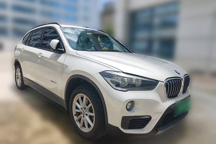 Used BMW X1 2018 sDrive18Li Fashion Model Front Right 45 Deg
