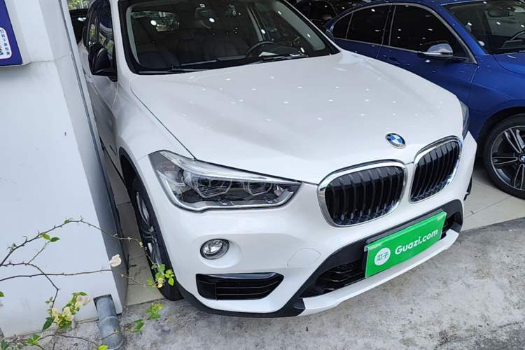Used BMW X1 2018 sDrive18Li Luxury Model Front Right 45 Deg