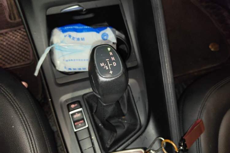 Used BMW X1 2018 sDrive20Li Leading Model Gear Lever