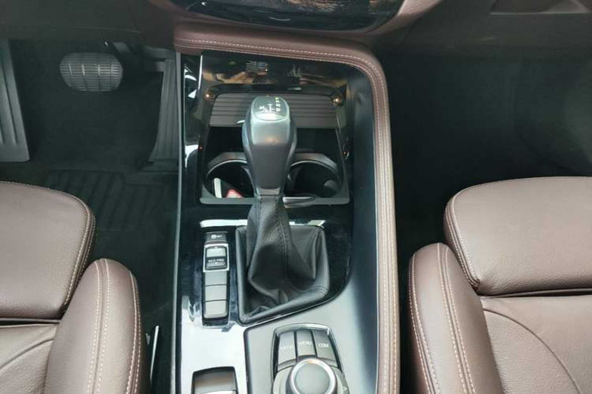 Used BMW X1 2018 sDrive18Li Luxury Model Gear Lever