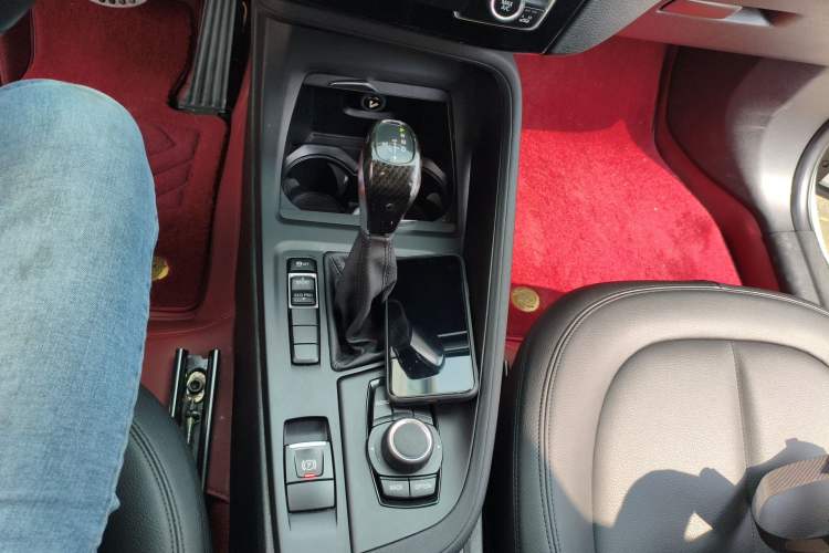 Used BMW X1 2018 sDrive20Li Leading Model Gear Lever