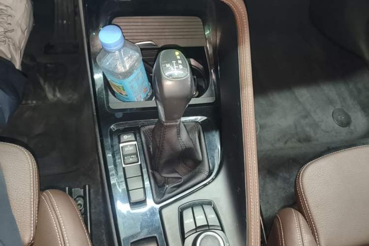 Used BMW X1 2018 sDrive18Li Luxury Model Gear Lever