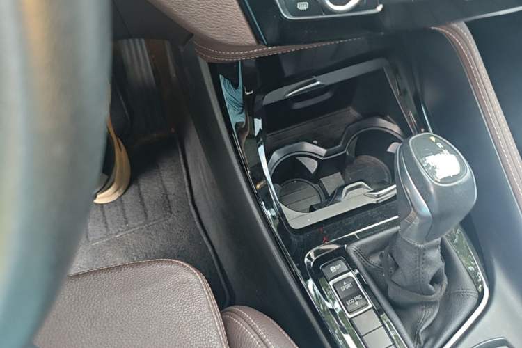 Used BMW X1 2018 sDrive18Li Luxury Model Gear Lever