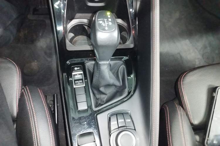 Used BMW X1 2018 sDrive18Li Luxury Model Gear Lever