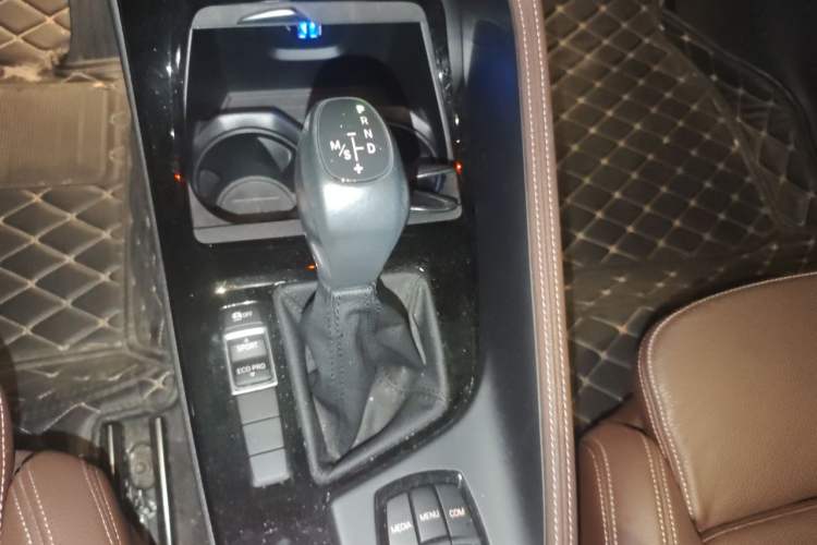 Used BMW X1 2018 sDrive18Li Luxury Model Gear Lever