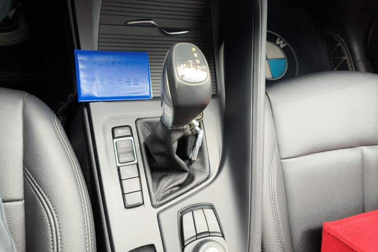 Used BMW X1 2018 sDrive20Li Leading Model Gear Lever