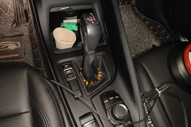 Used BMW X1 2018 sDrive20Li Leading Model Gear Lever