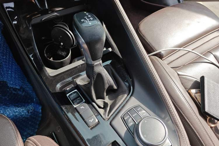 Used BMW X1 2018 xDrive20Li Luxury Model Gear Lever