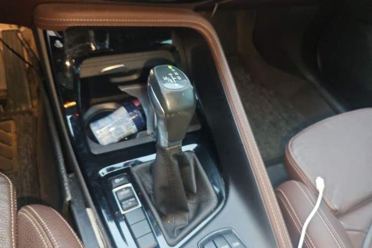 Used BMW X1 2018 sDrive18Li Luxury Model Gear Lever