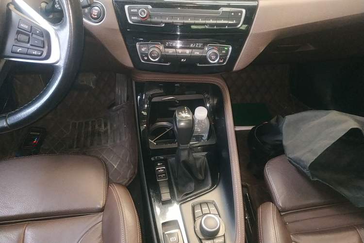 Used BMW X1 2018 sDrive18Li Luxury Model Gear Lever
