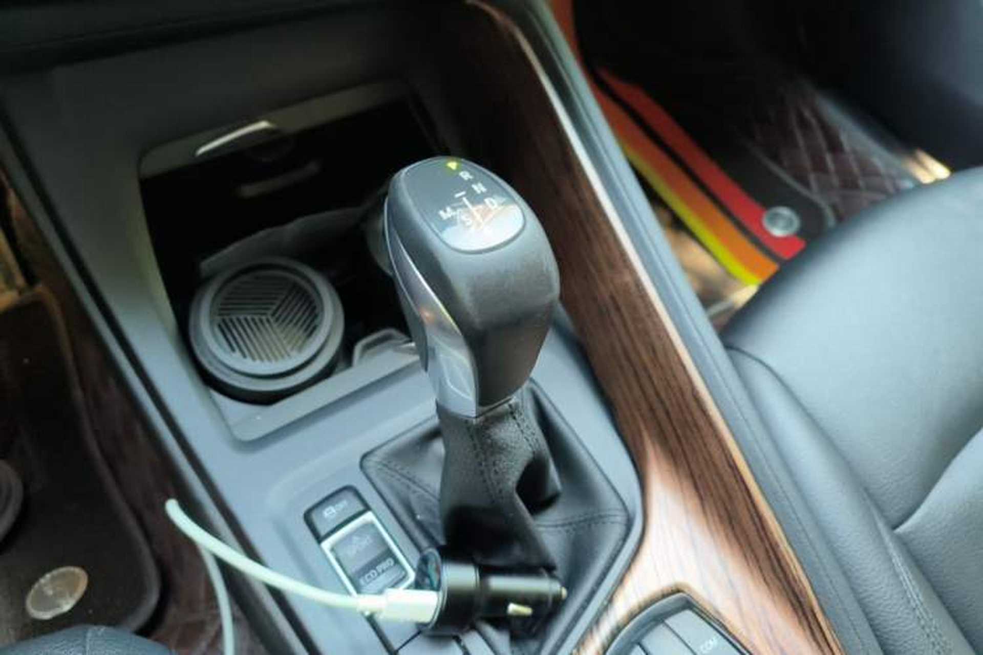 Used BMW X1 2018 sDrive20Li Leading Model Gear Lever