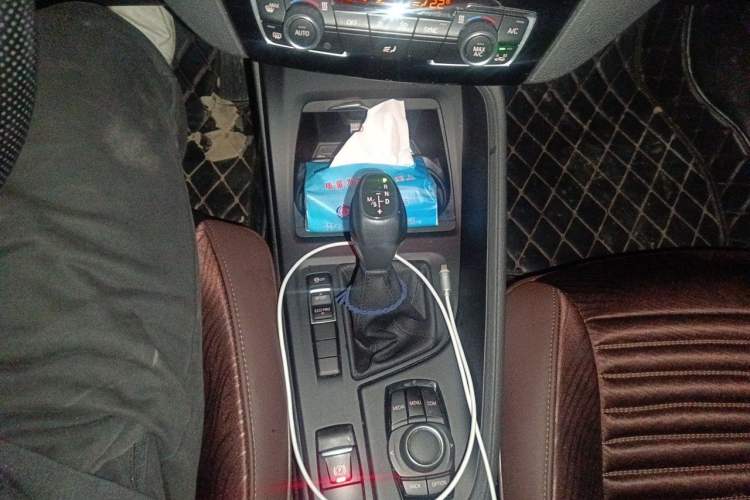 Used BMW X1 2018 sDrive20Li Leading Model Gear Lever