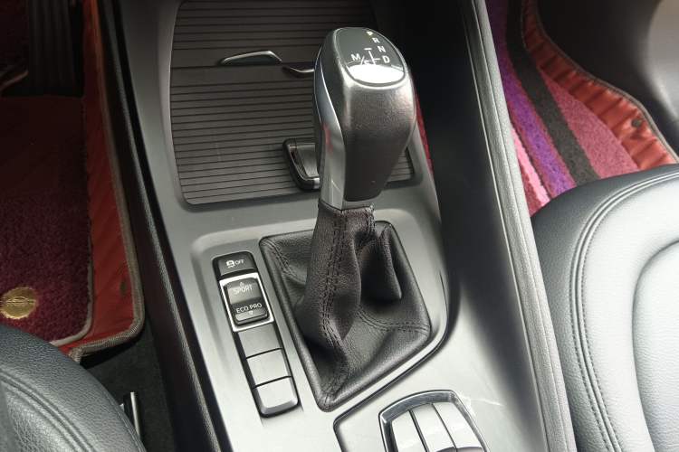 Used BMW X1 2018 sDrive20Li Leading Model Gear Lever