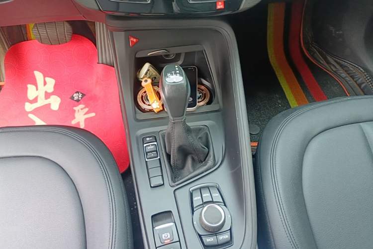 Used BMW X1 2018 sDrive20Li Leading Model Gear Lever