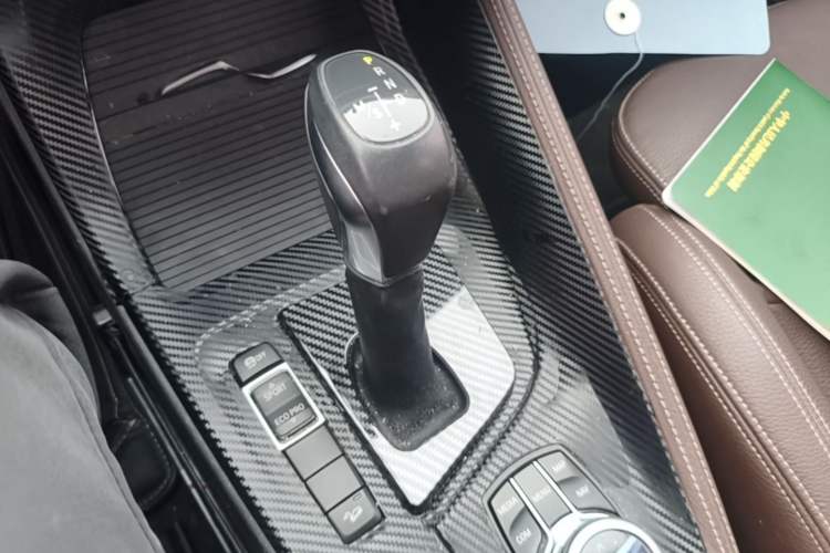 Used BMW X1 2018 xDrive20Li Luxury Edition Gear Lever