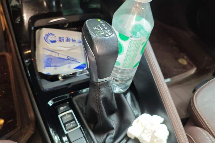 Used BMW X1 2018 xDrive20Li Luxury Edition Gear Lever