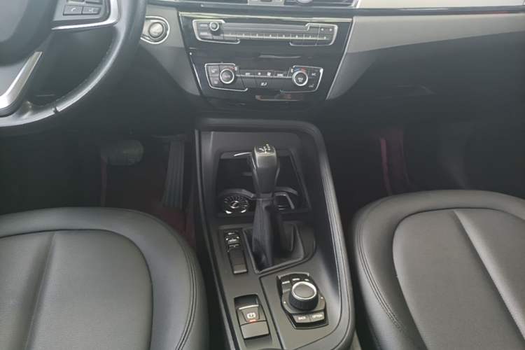 Used BMW X1 2018 sDrive18Li Fashion Model Gear Lever