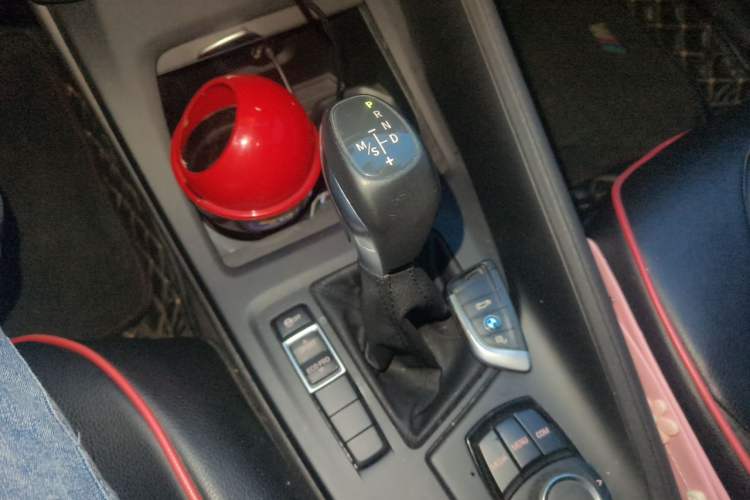 Used BMW X1 2018 sDrive20Li Leading Model Gear Lever