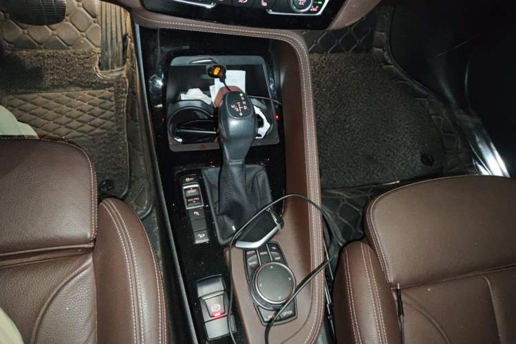 Used BMW X1 2018 xDrive20Li Luxury Model Gear Lever