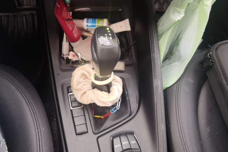 Used BMW X1 2018 sDrive20Li Leading Model Gear Lever