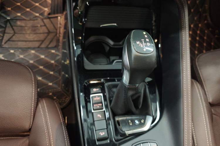 Used BMW X1 2018 xDrive20Li Luxury Model Gear Lever
