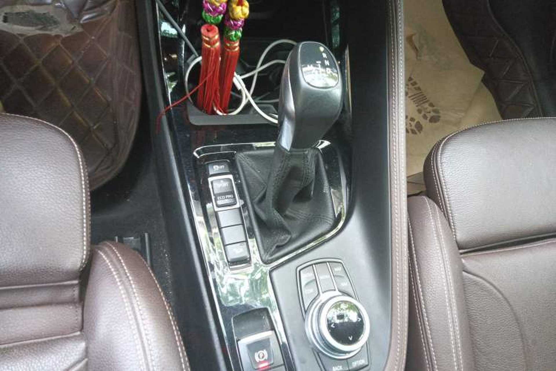Used BMW X1 2018 xDrive20Li Luxury Edition Gear Lever