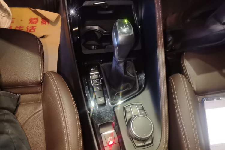 Used BMW X1 2018 xDrive20Li Luxury Model Gear Lever