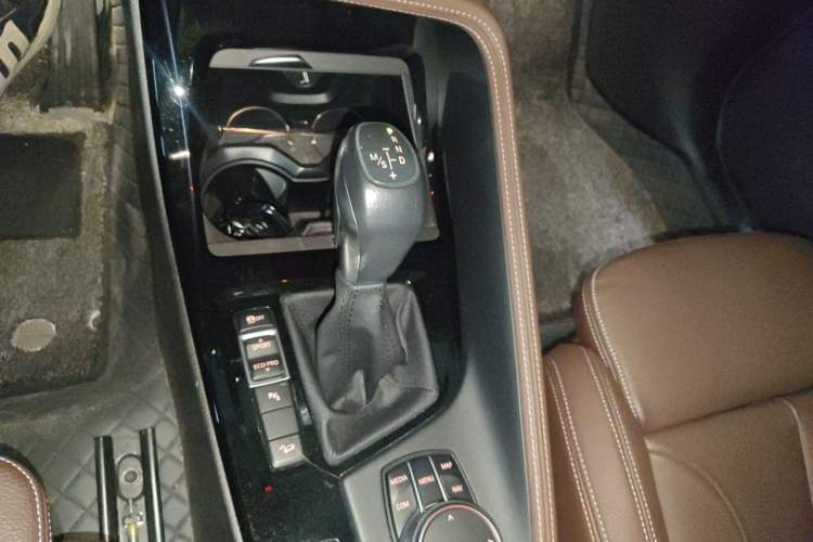 Used BMW X1 2018 xDrive20Li Luxury Model Gear Lever