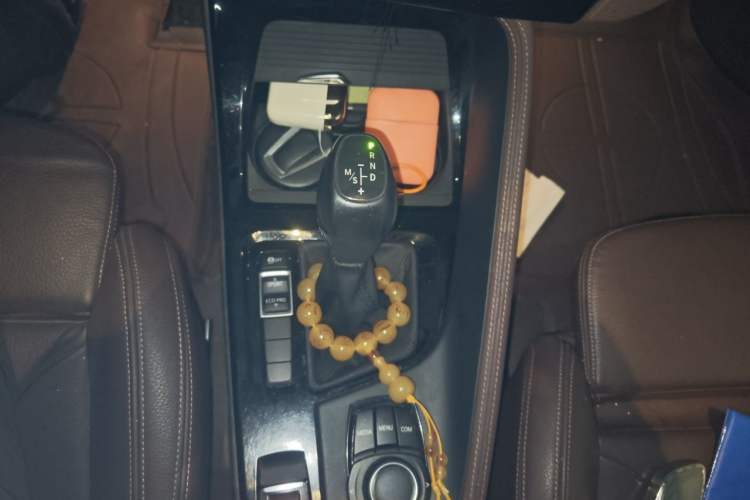 Used BMW X1 2018 sDrive18Li Luxury Model Gear Lever