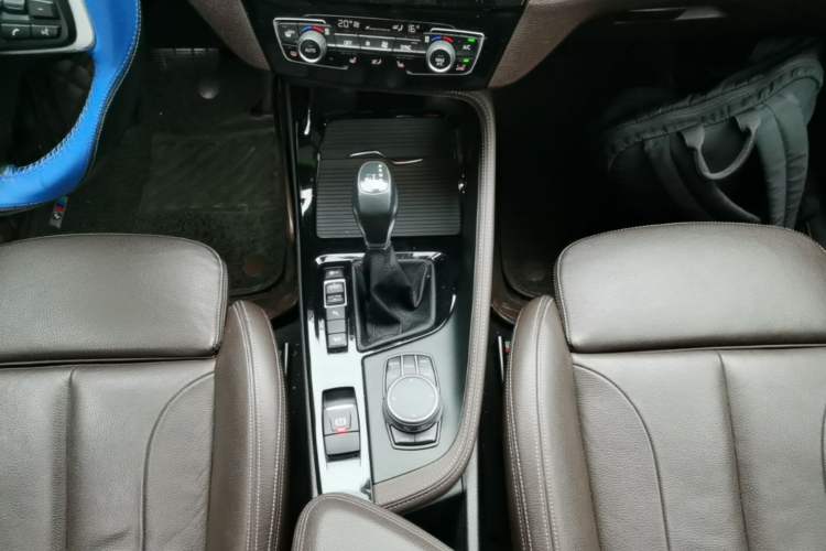 Used BMW X1 2018 xDrive20Li Luxury Model Gear Lever
