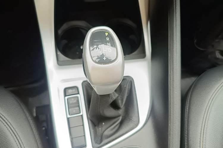 Used BMW X1 2018 sDrive20Li Leading Model Gear Lever