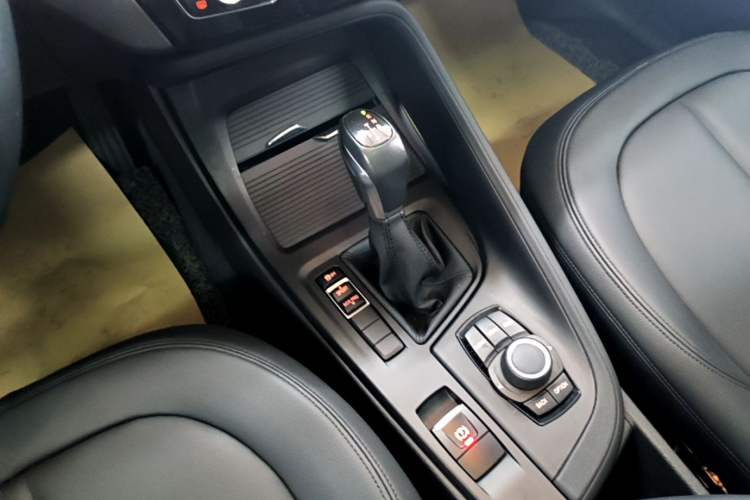 Used BMW X1 2018 sDrive18Li Fashion Model Gear Lever