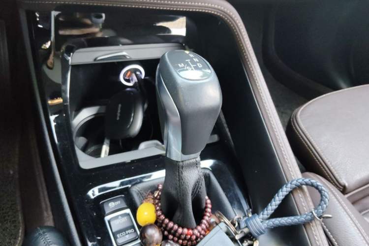 Used BMW X1 2018 xDrive20Li Luxury Edition Gear Lever