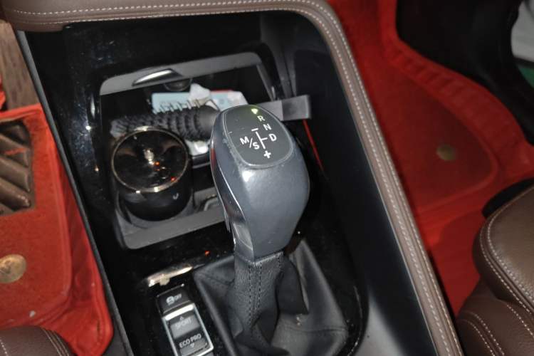 Used BMW X1 2018 sDrive18Li Luxury Model Gear Lever