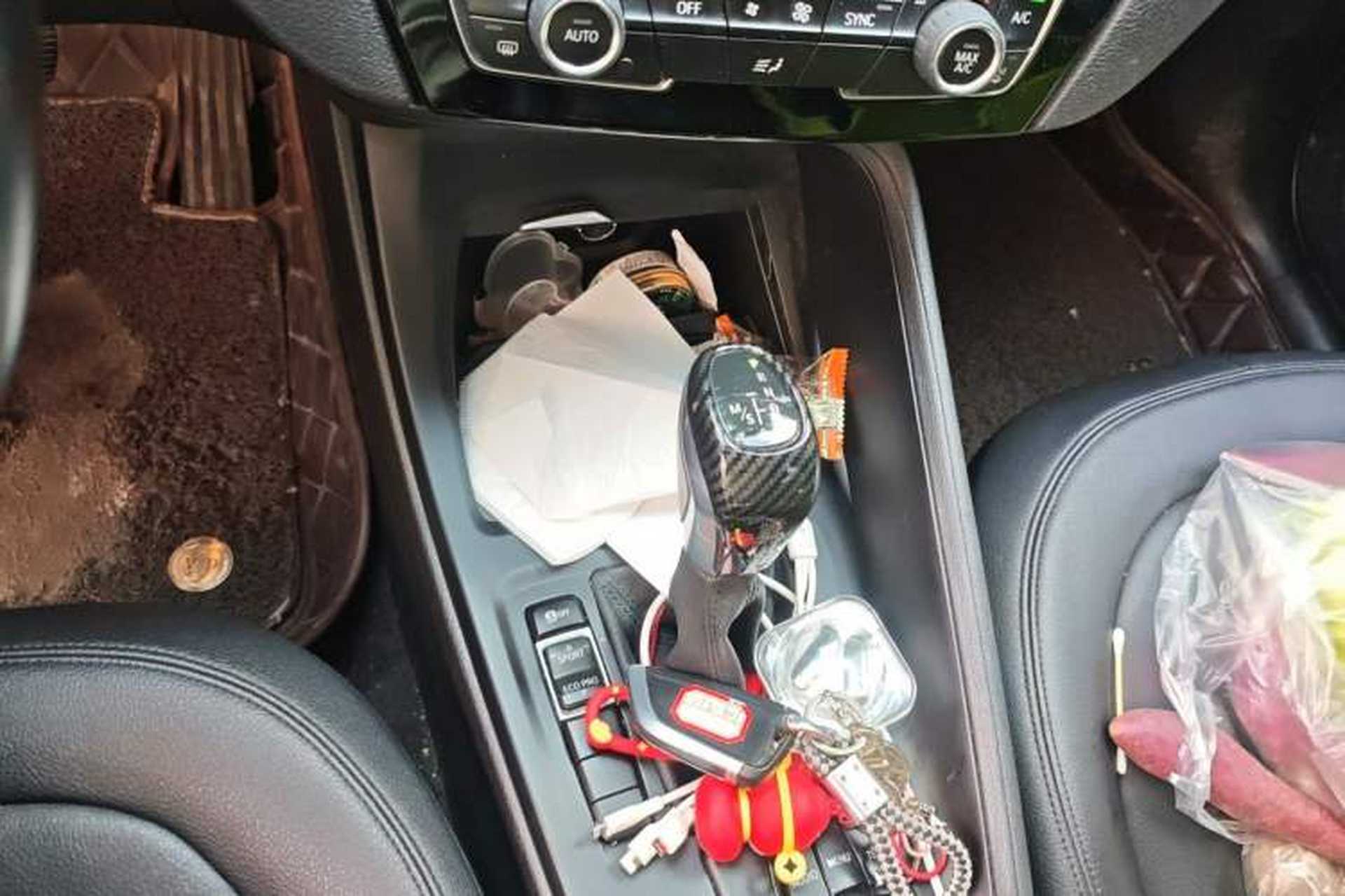 Used BMW X1 2018 sDrive20Li Leading Model Gear Lever
