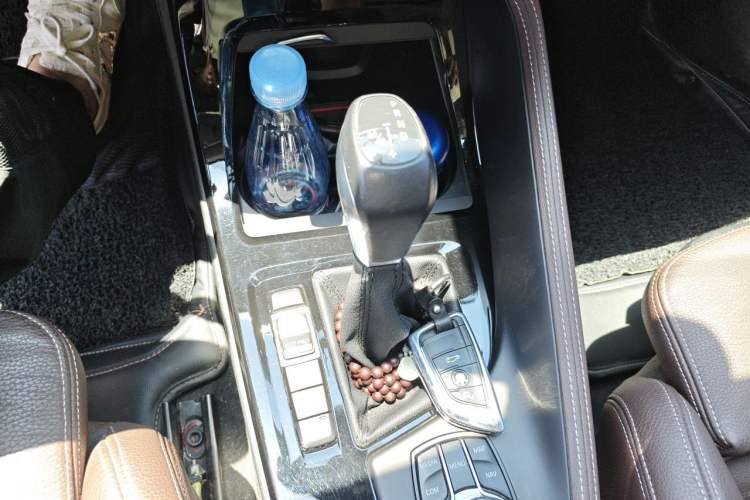 Used BMW X1 2018 xDrive20Li Luxury Edition Gear Lever