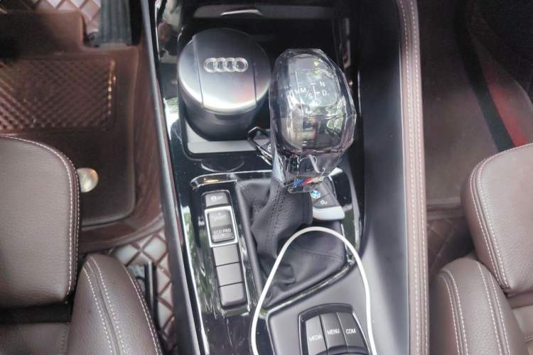Used BMW X1 2018 sDrive18Li Luxury Model Gear Lever