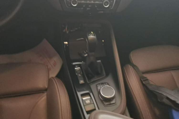 Used BMW X1 2018 xDrive20Li Luxury Model Gear Lever