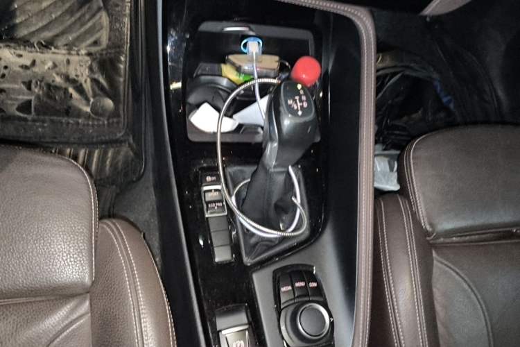 Used BMW X1 2018 sDrive18Li Luxury Model Gear Lever